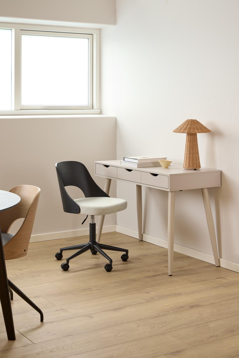 Richmont skrivebord | Beige / Grå