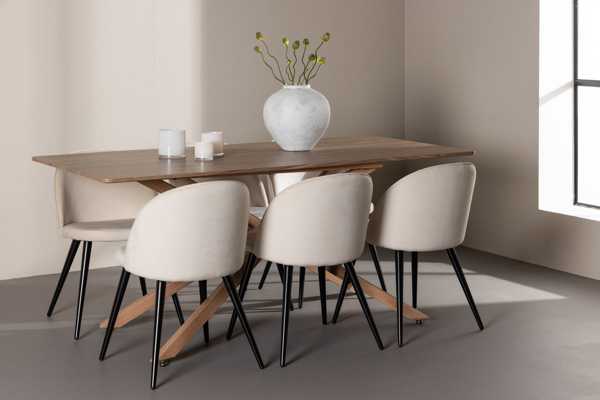 Stjørdal + Nausta Spisebordssæt | Spisebord + 6 stole